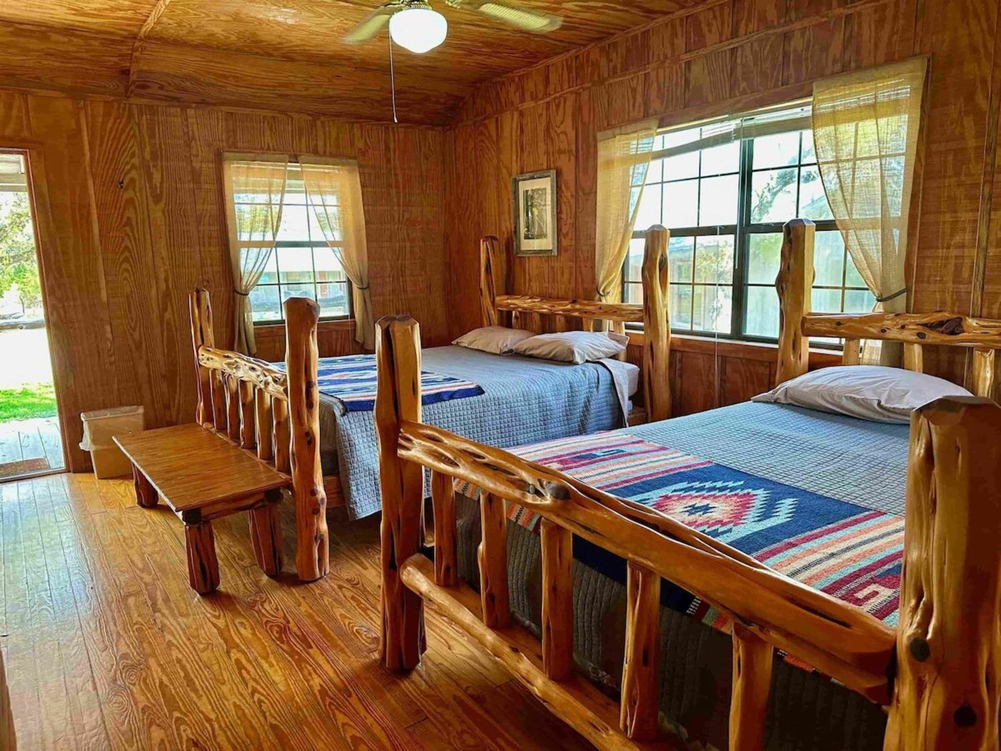 Crc Ranch Retreat Hotel Bandera Kamer foto